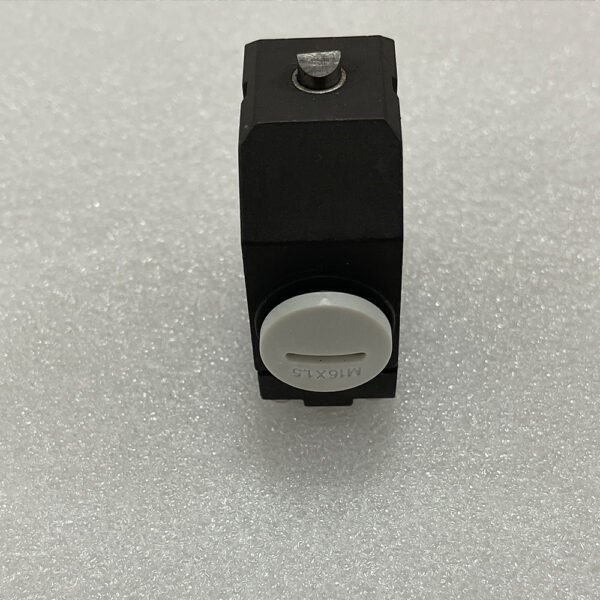 Balluff Limit Switch BNS 819-100-D-11 - Image 5